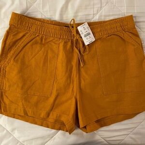 NWT - J CREW Pull-On Shorts with Side Pockets - Orange - Small